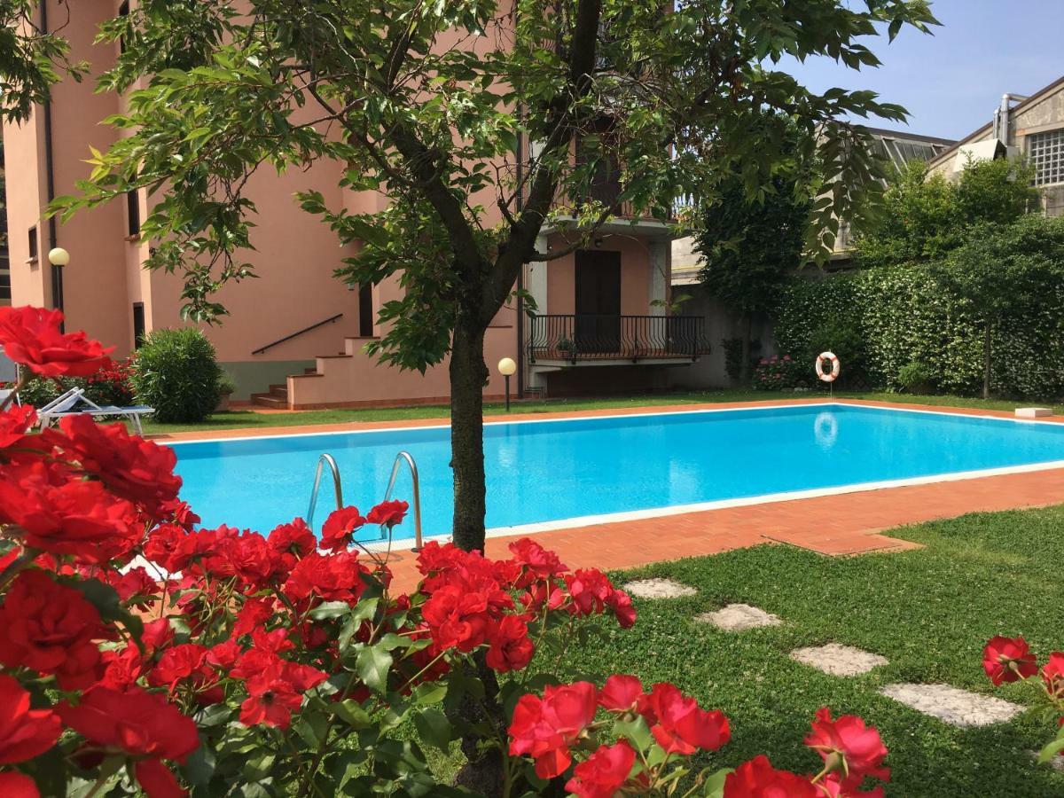 Indesenzano Apartment Desenzano del Garda Dış mekan fotoğraf